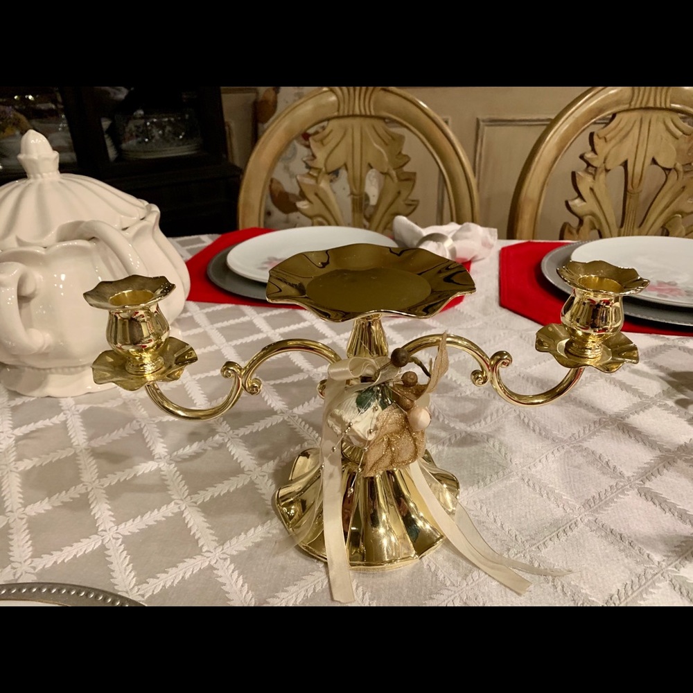 LN BEAUTIFUL BRASS CANDELABRA💕SHINY & POLISHED. NEVER NEED TO POLISH❤️ - Picture 10 of 11